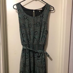 Dress sleeveless and comfy